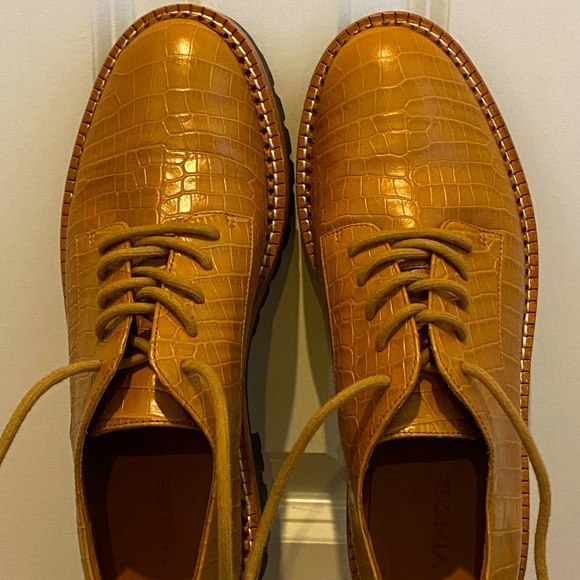 Vince Croc Camilla Lug Brogue Leather Camel Loafers in size 6 - Picture 4 of 16